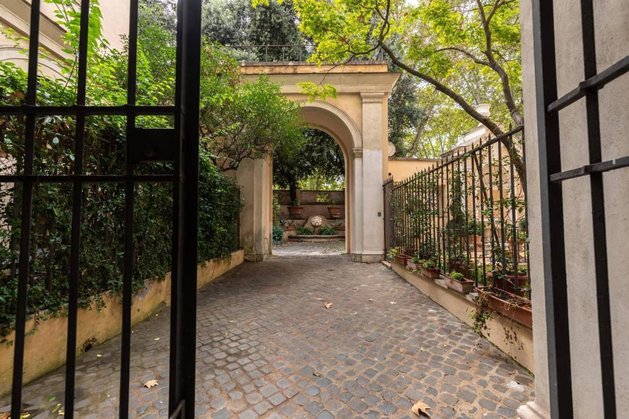 רומא Palazzo Pamphili Lecca Di Guevara מראה חיצוני תמונה